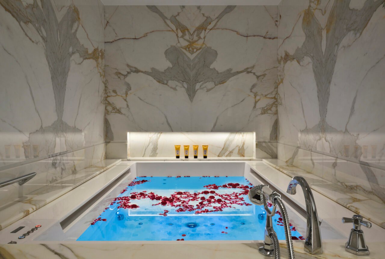 Hotel Splendide Royal — realizzazione Cluniacensi Marmi